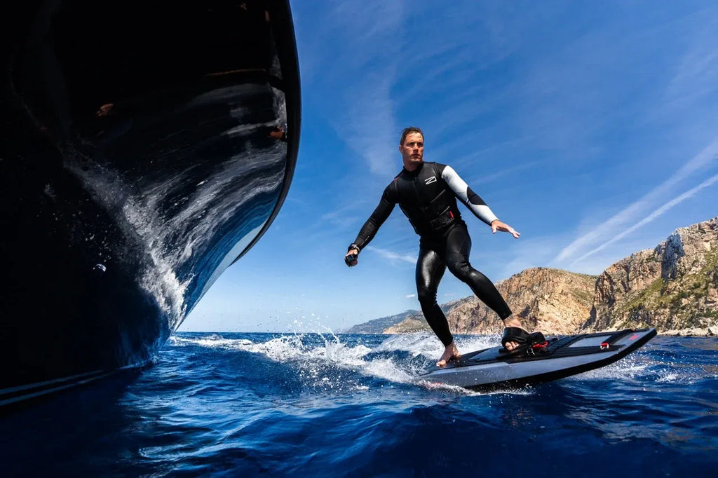 Awake RÄVIK Adventure electric jetboard on open water